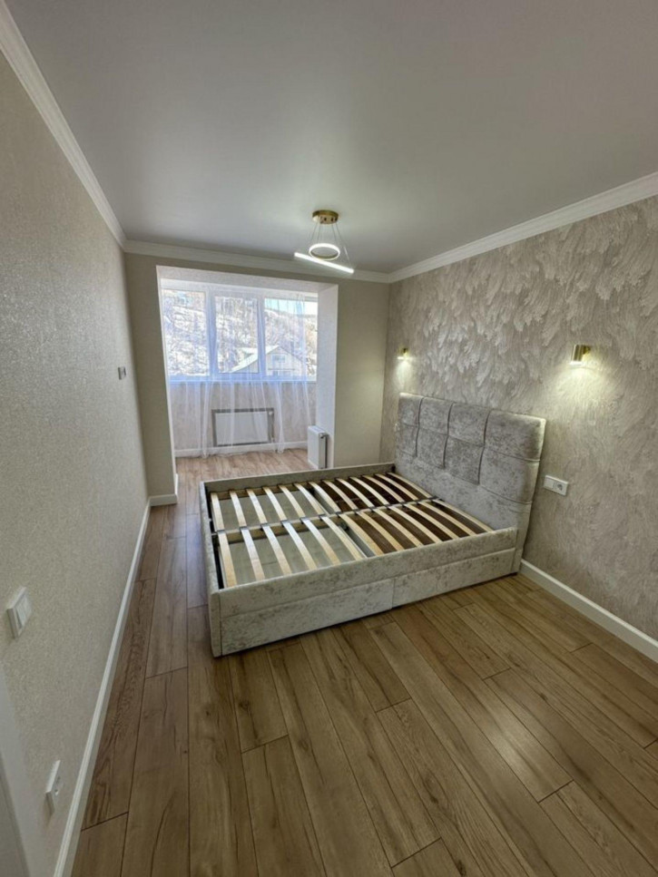 2-комн квартира Суворова ул, 15