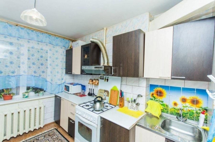 3-комн квартира Весенняя ул, 12А