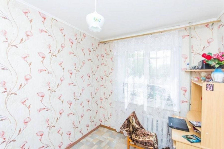 3-комн квартира Весенняя ул, 12А