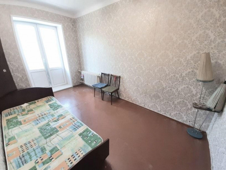 3-комн квартира Некрасова ул, 64/56