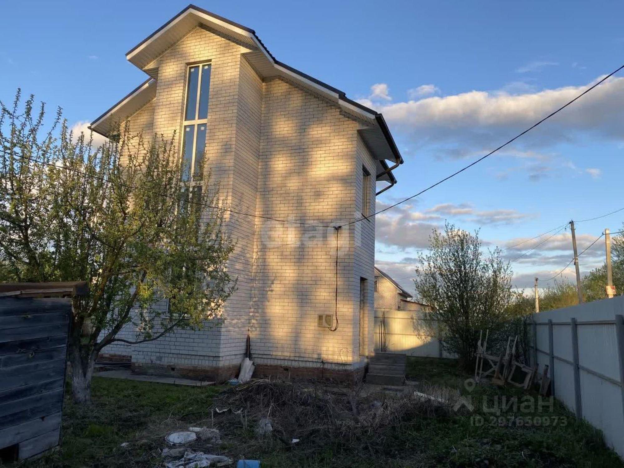 Купить дачу, дом, коттедж за 5 990 000 рублей на Сиреневая улица