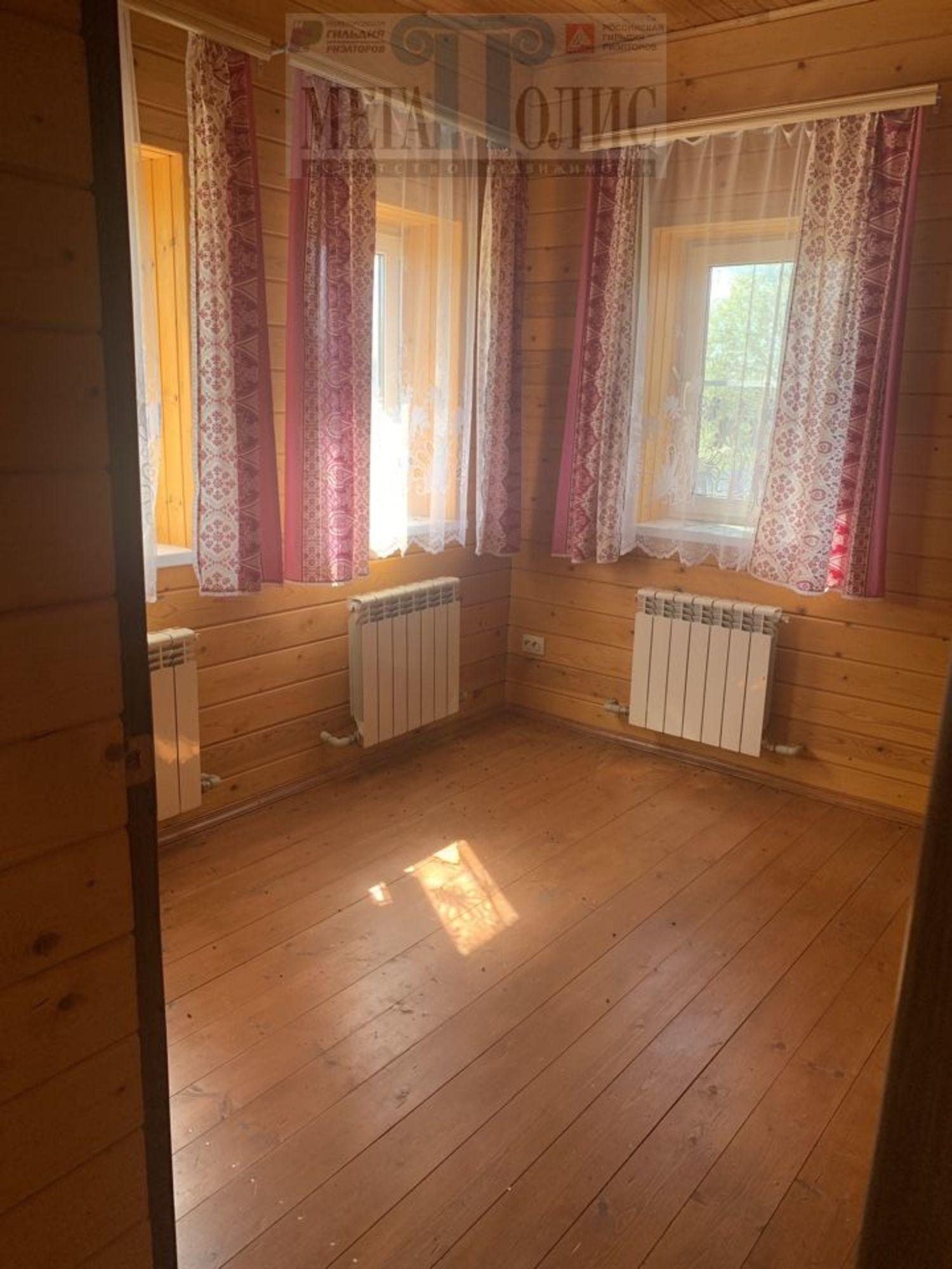 Купить дачу, дом, коттедж за 3 450 000 рублей на Мира, 94