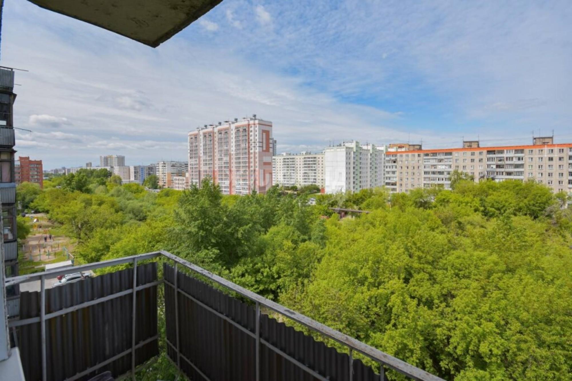 Купить квартиру за 5 750 000 рублей на Дениса Давыдова, 7/1