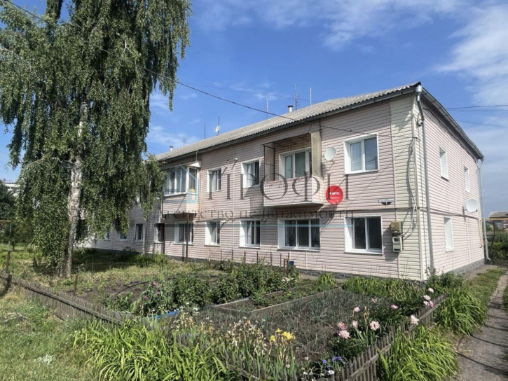 3-комн квартира Строительная ул, 1