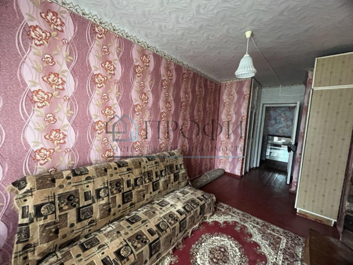 3-комн квартира Строительная ул, 1