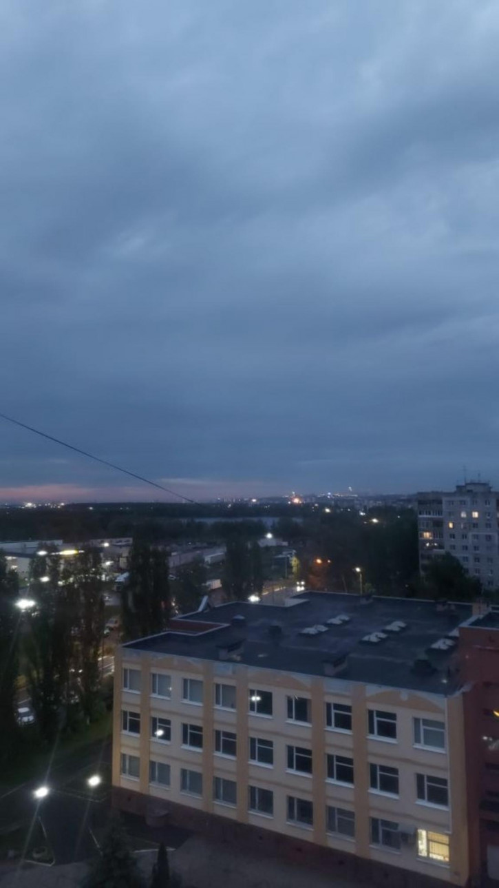 3-комн квартира Строкина ул, 8
