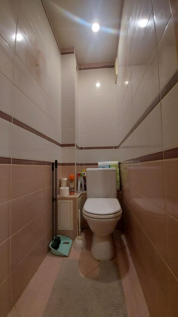 3-комн квартира Строкина ул, 8