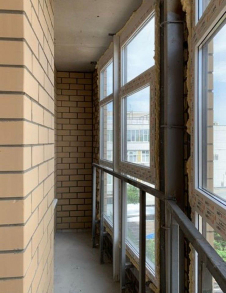 2-комн квартира проспект Шолохова,211/2