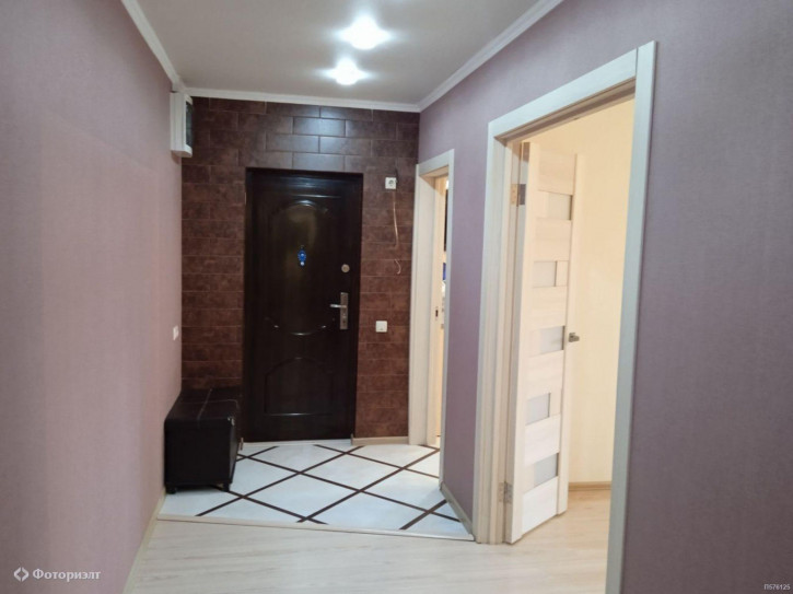 3-комн квартира Заводская ул, 2/2
