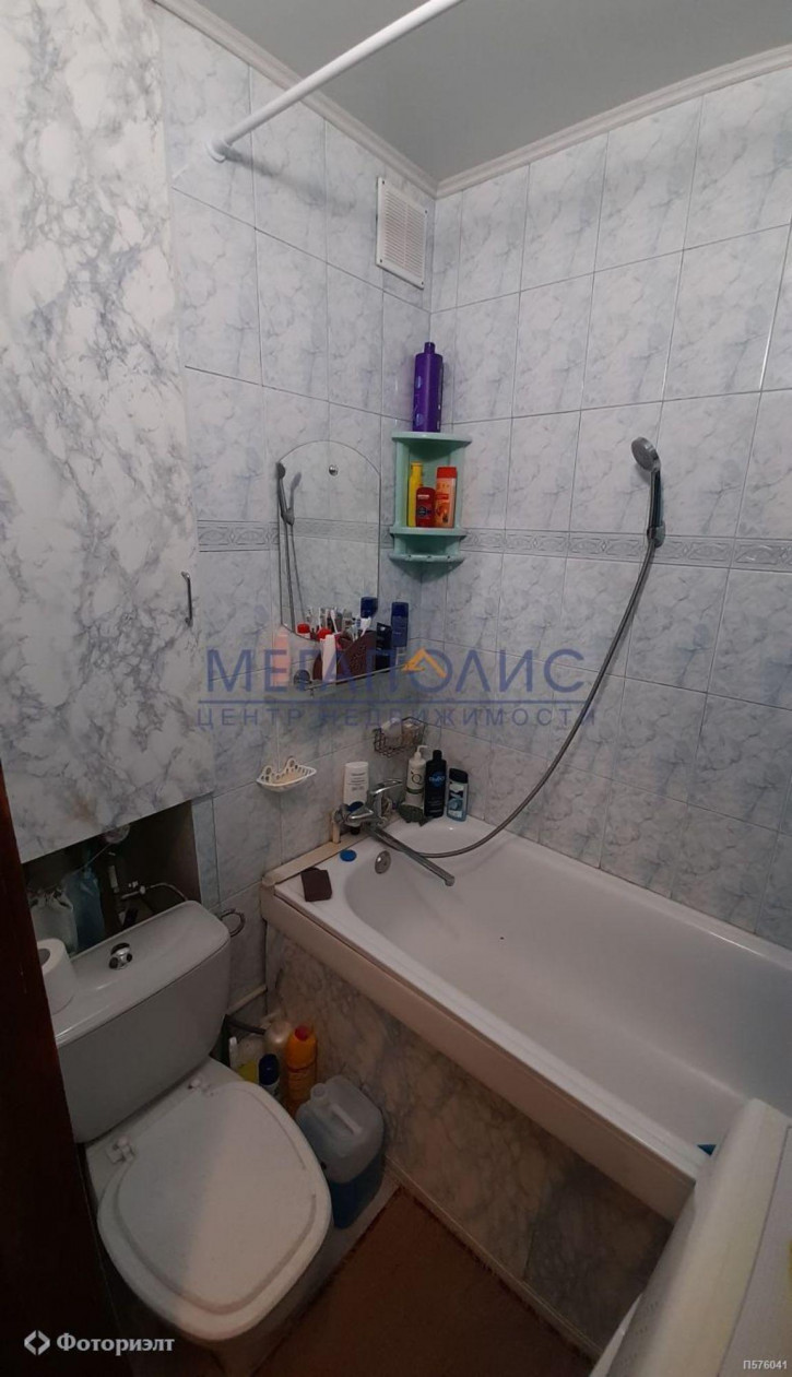 2-комн квартира Титова ул, 27