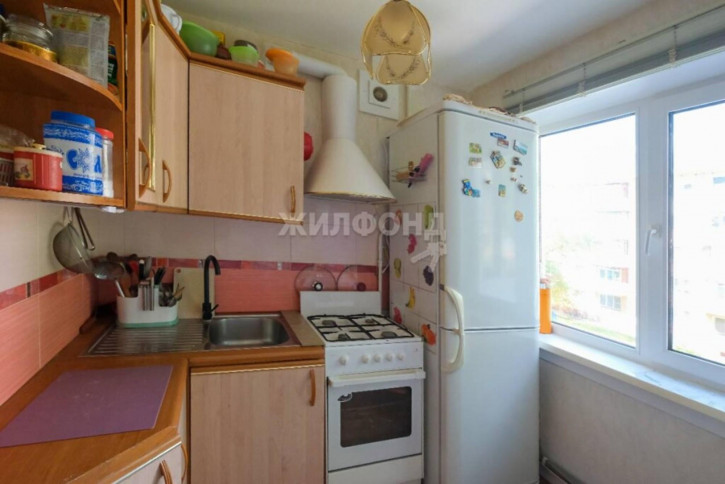 3-комн квартира Петухова, 108