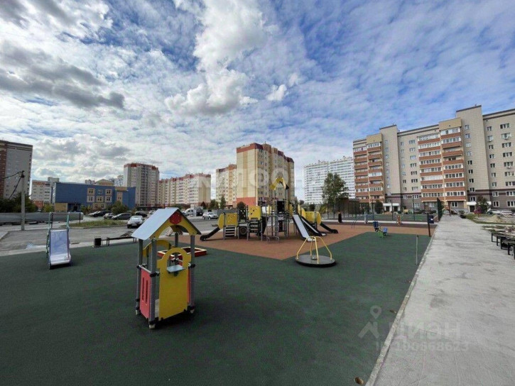 2-комн квартира Виктора Уса, 1/1