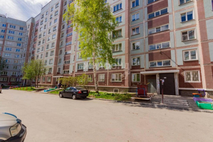1-комн квартира Земнухова, 12