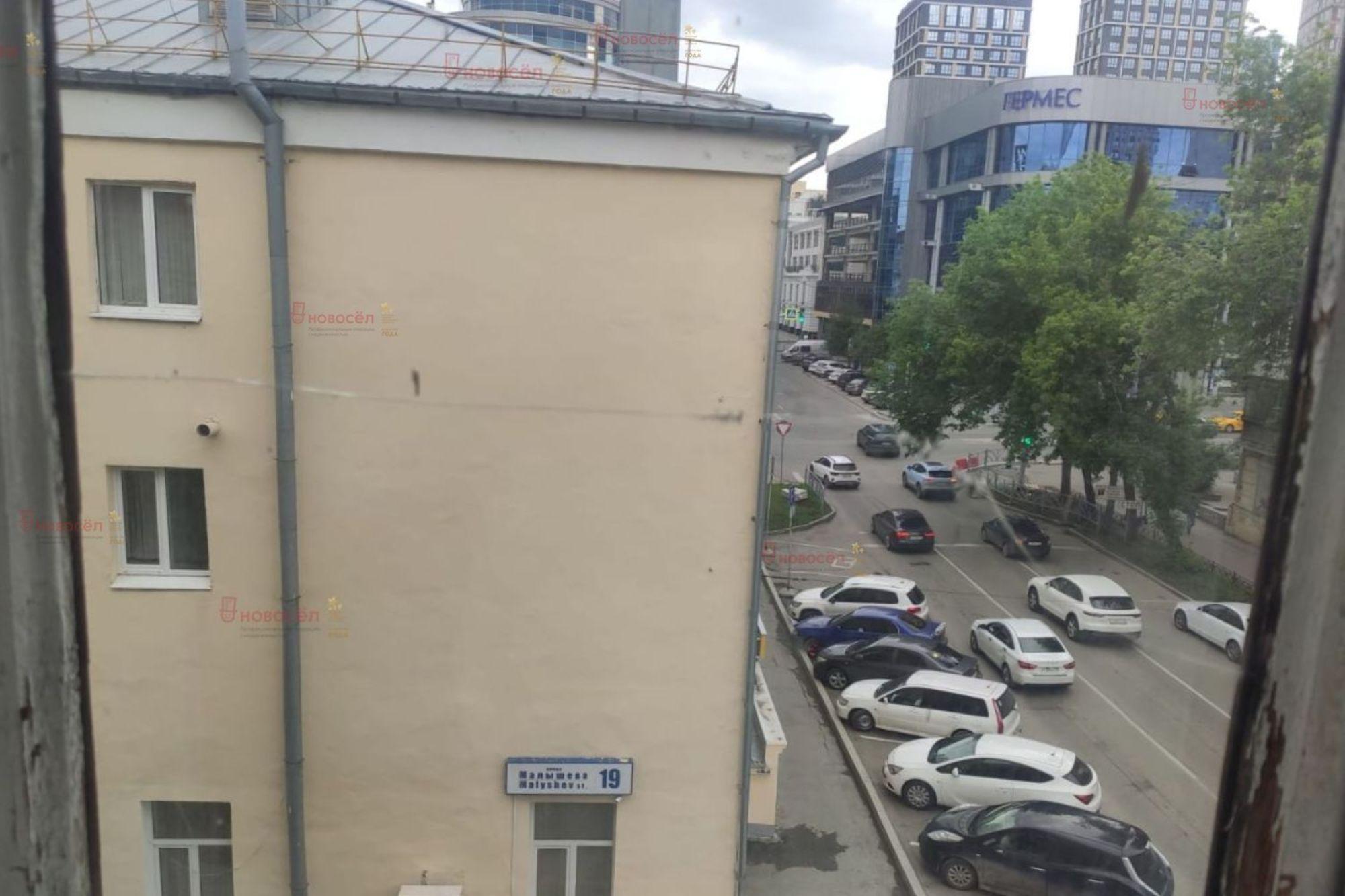 Купить комнату за 1 900 000 рублей на Малышева 21/5