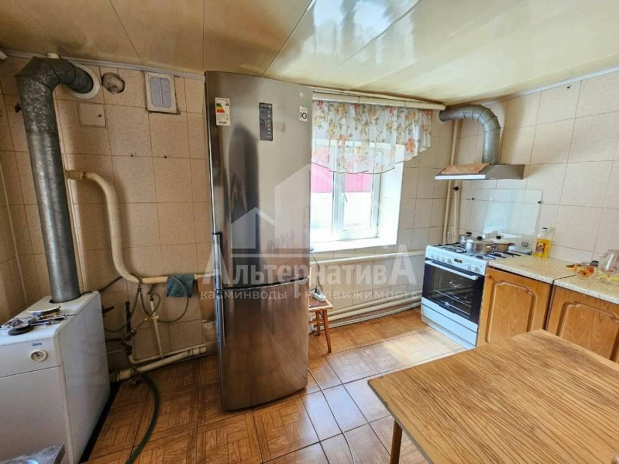 Купить дачу, дом, коттедж за 10 000 000 рублей на Ессентукская ул.