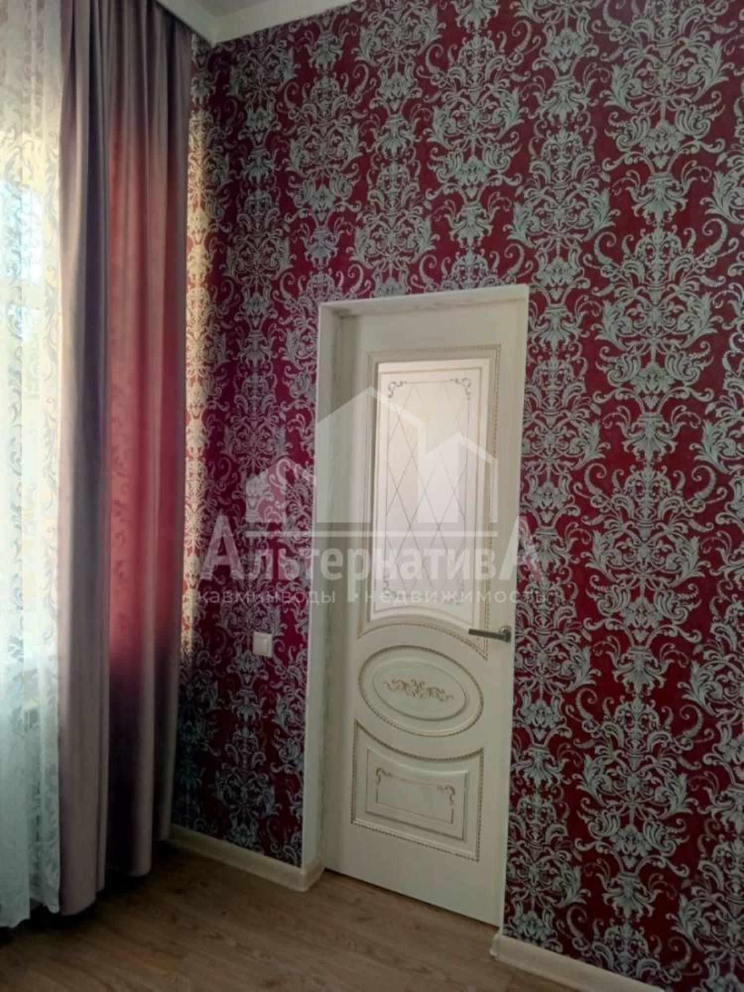 Сдать квартиру за 25 000 рублей на Этокская ул.