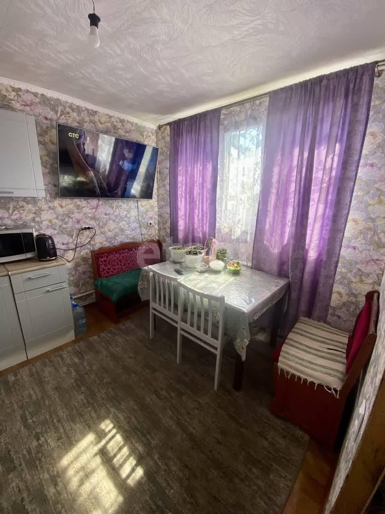 Купить дачу, дом, коттедж за 4 300 000 рублей на Яблочная,