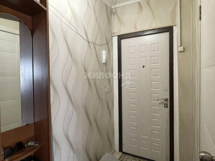 2-комн квартира Ватутина, 49