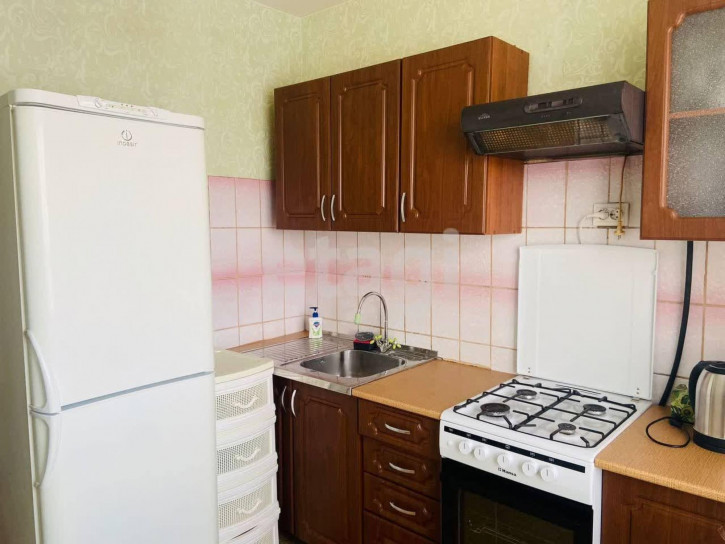 2-комн квартира Революционная, 108
