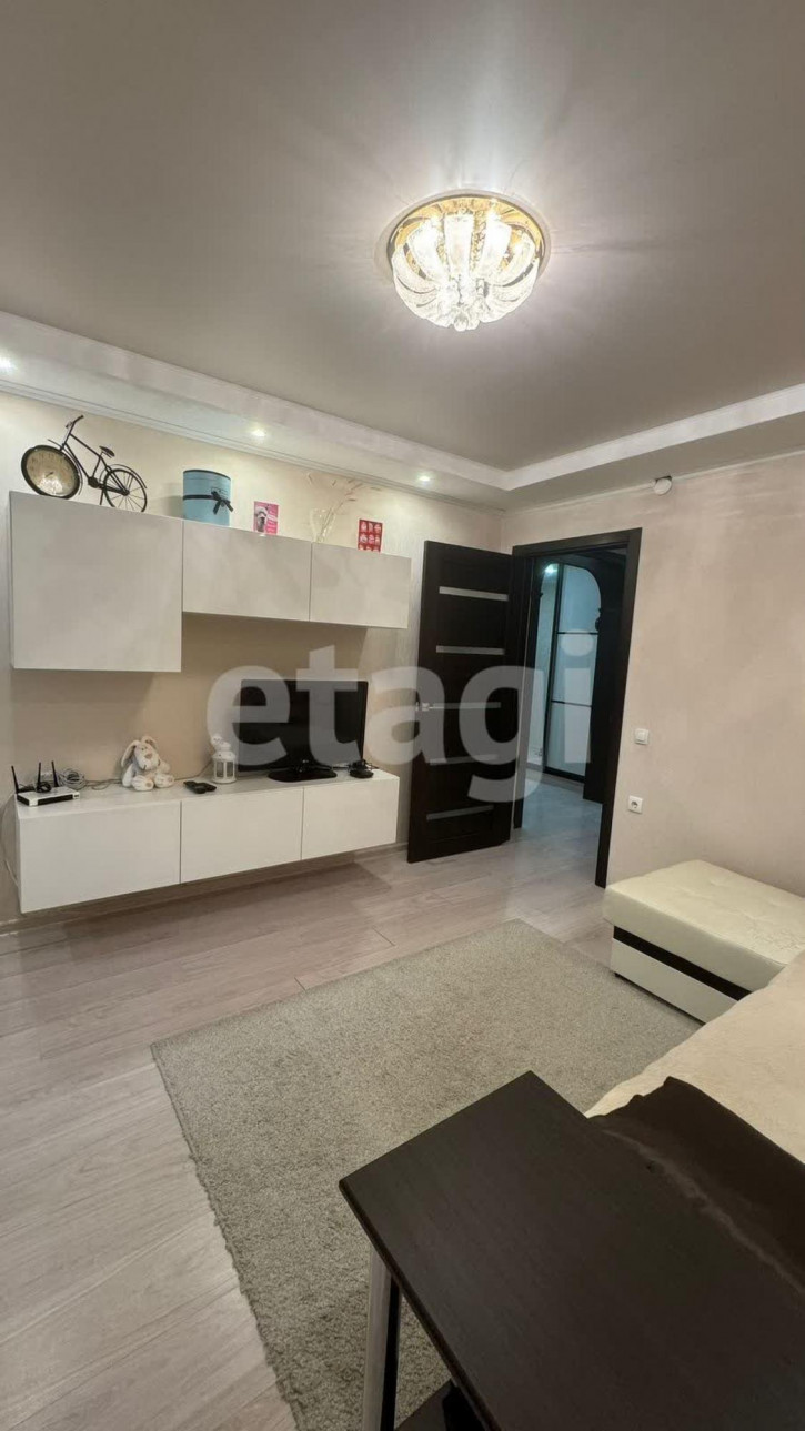 1-комн квартира Венеция мкр., 32