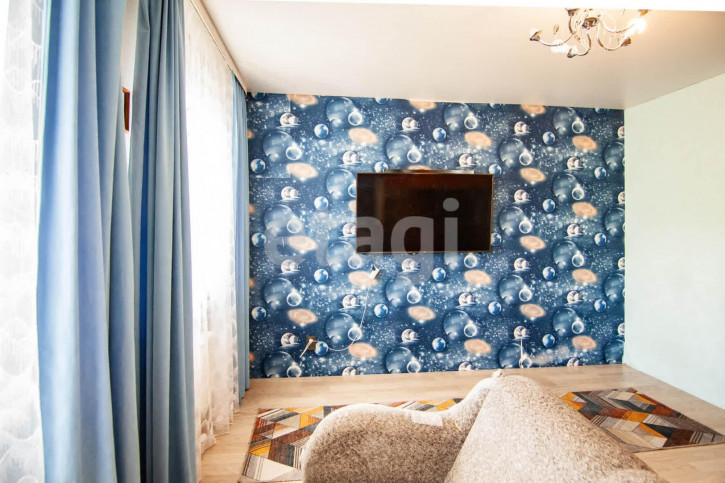 2-комн квартира Венеция мкр., 58