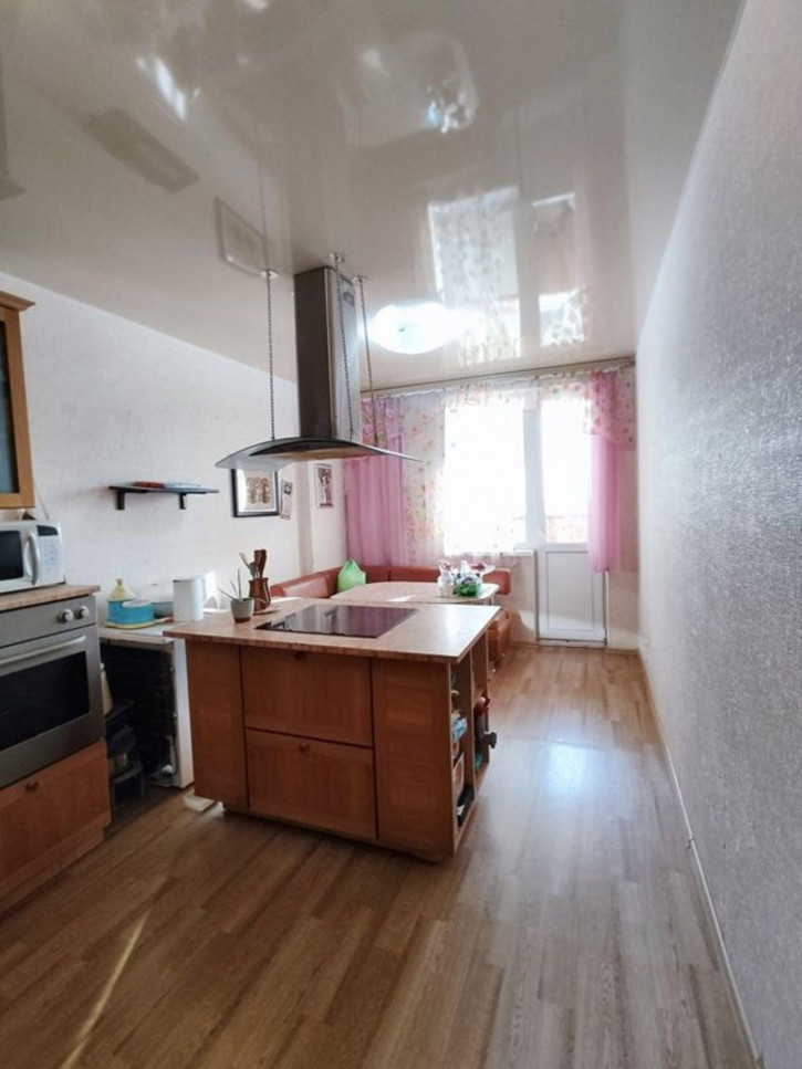 3-комн квартира 3 микрорайон, 34а