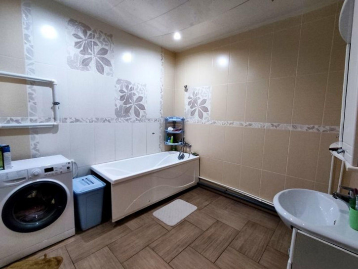 3-комн квартира 3 микрорайон, 34а