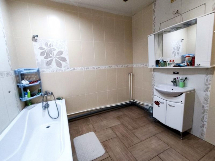 3-комн квартира 3 микрорайон, 34а