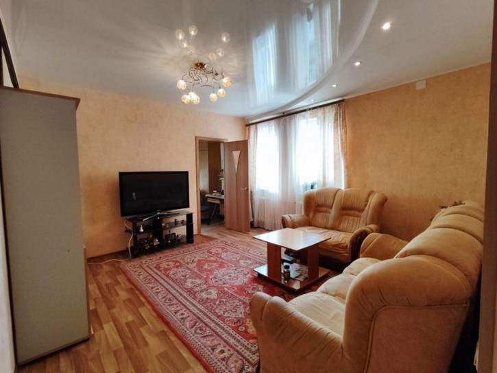 3-комн квартира 3 микрорайон, 34а