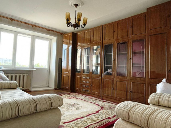 2-комн квартира Макаренко улица, 95