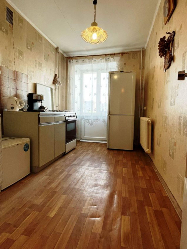 2-комн квартира Макаренко улица, 95