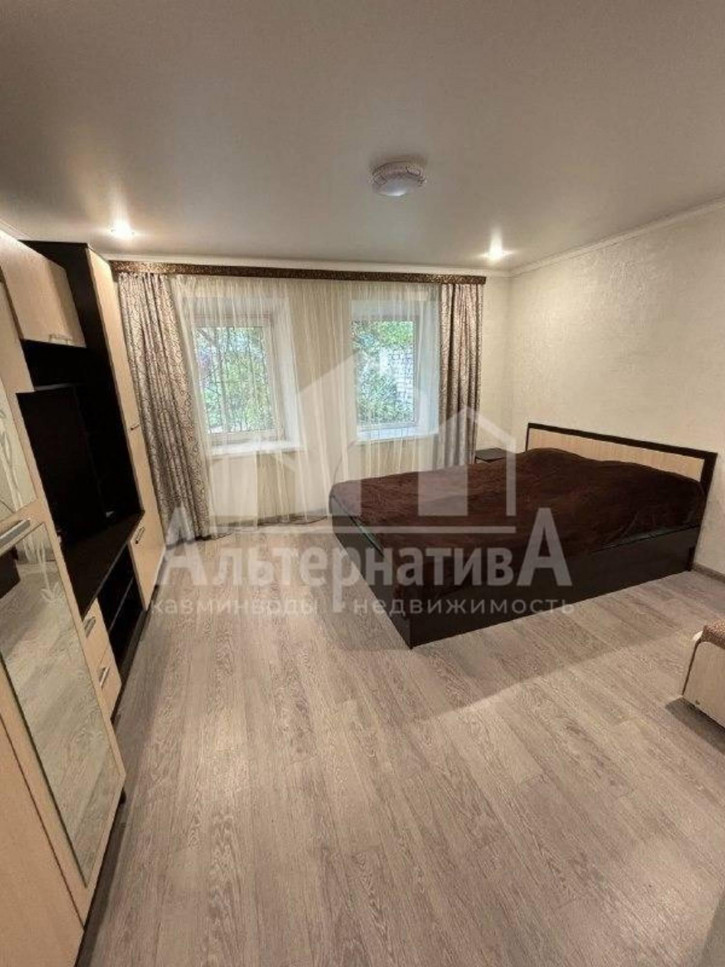 2-комн квартира Широкая ул.