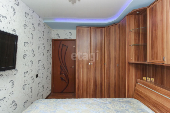 3-комн квартира Заозёрная, 32
