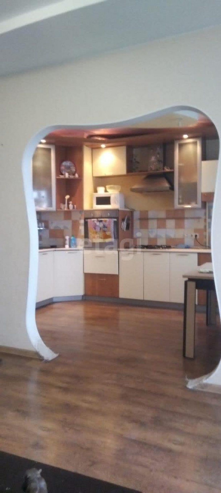 3-комн квартира Степанца, 8б