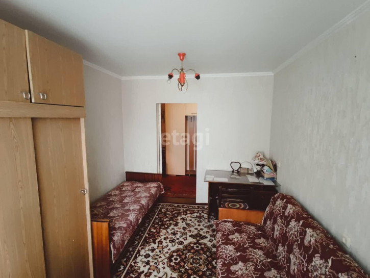 2-комн квартира Ратная, 1