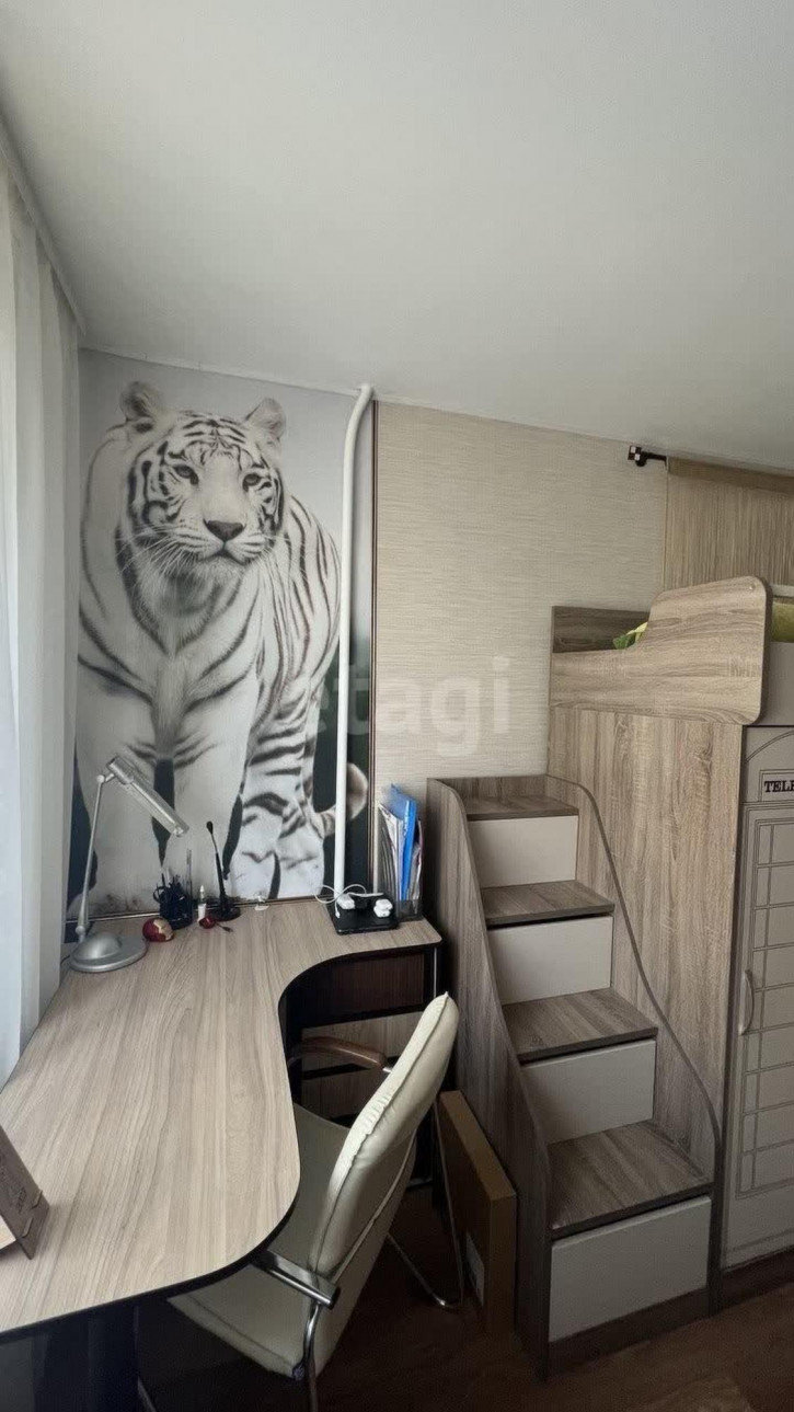 3-комн квартира Воровского, 33
