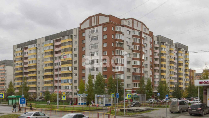 2-комн квартира Широтная, 122/2