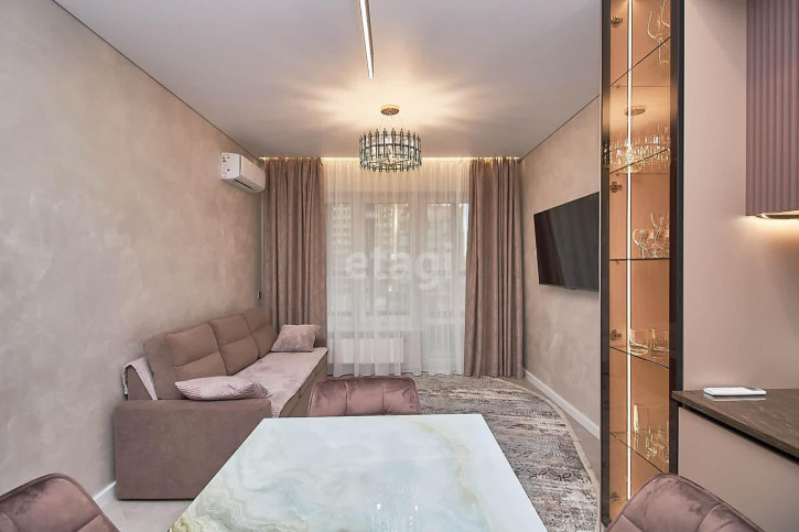 3-комн квартира Разведчика Кузнецова, 7