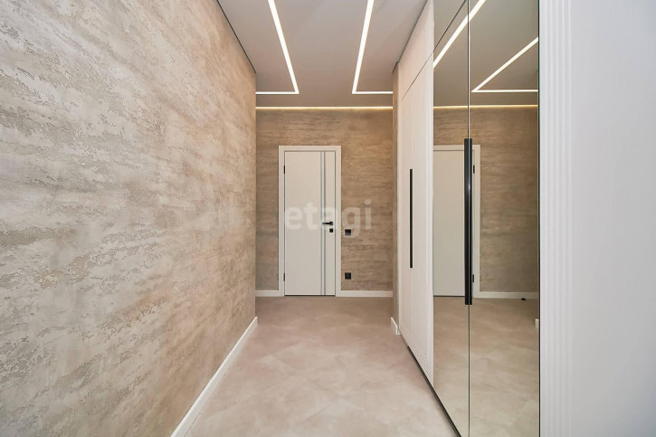 3-комн квартира Разведчика Кузнецова, 7
