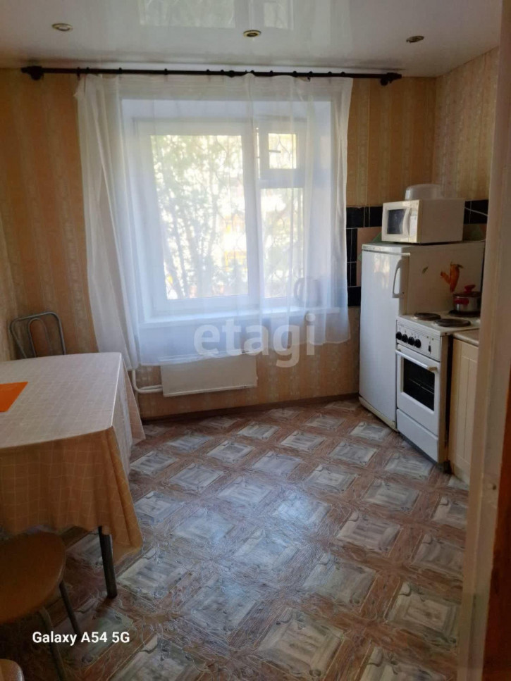 2-комн квартира Мельникайте, 132