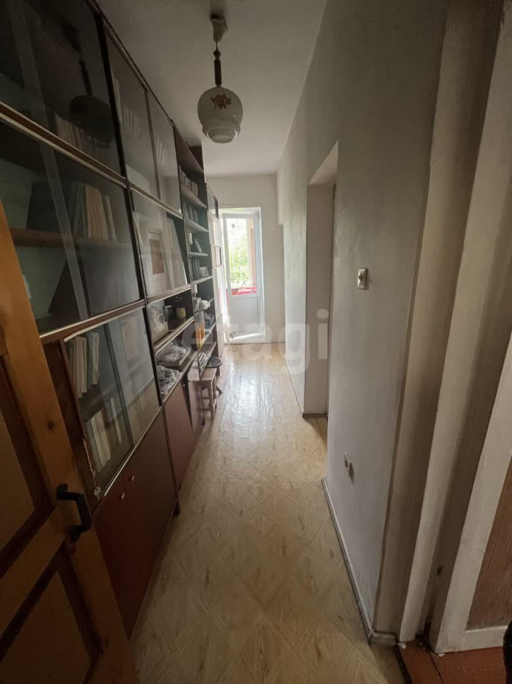 4-комн квартира Кирова, 46