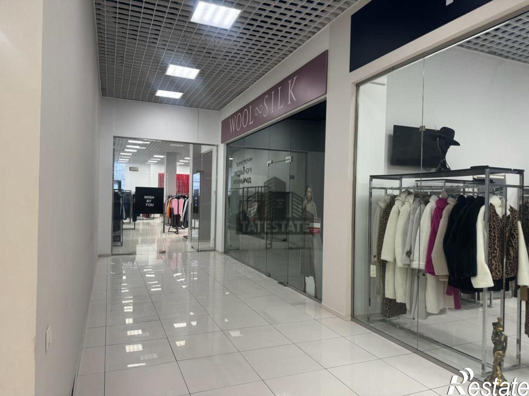 Сдать торговое помещение за 62 700 рублей на проспект Ибрагимова, 56а