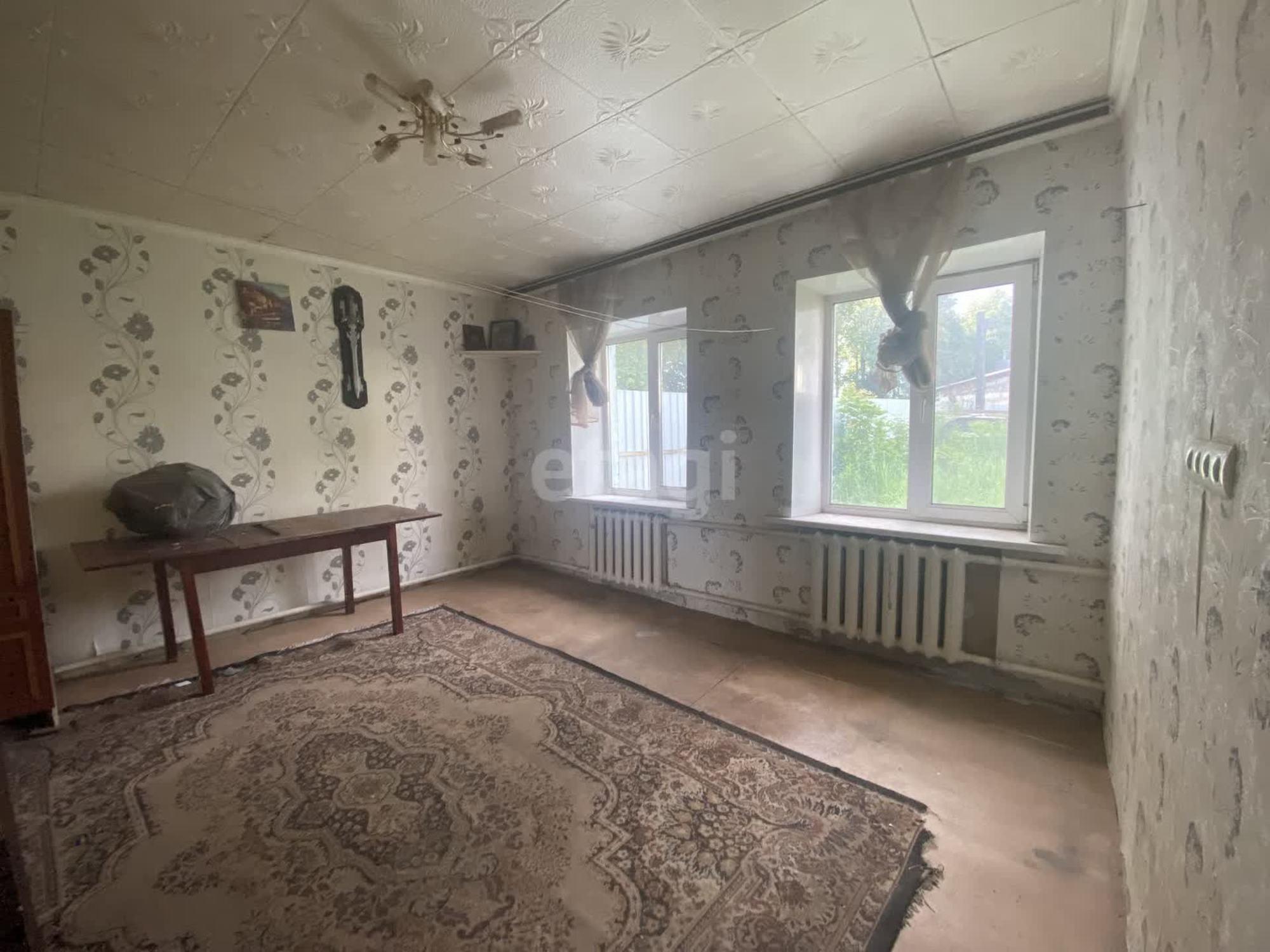 Купить дачу, дом, коттедж за 3 100 000 рублей на Центральная улица