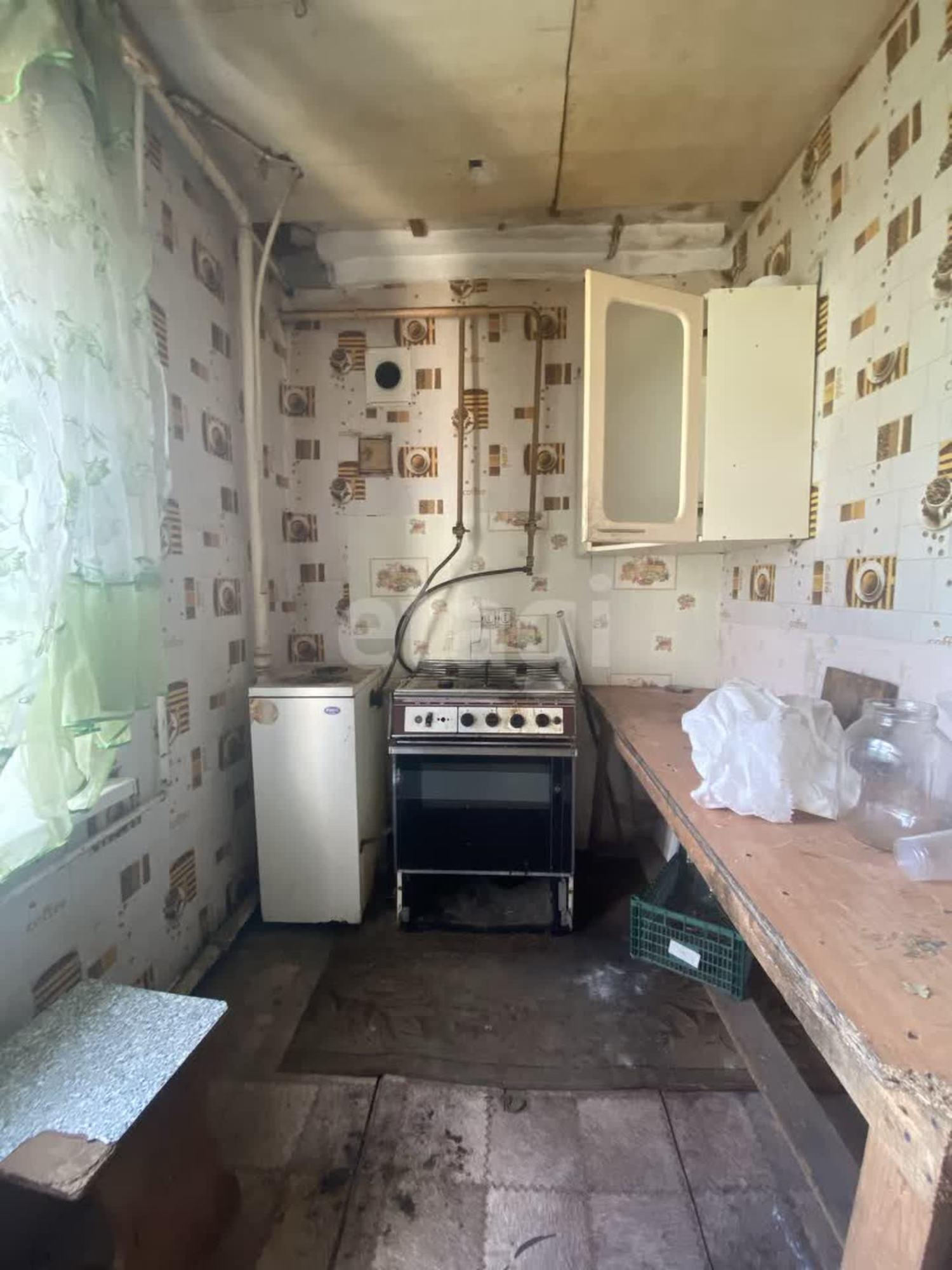 Купить дачу, дом, коттедж за 3 100 000 рублей на Центральная улица