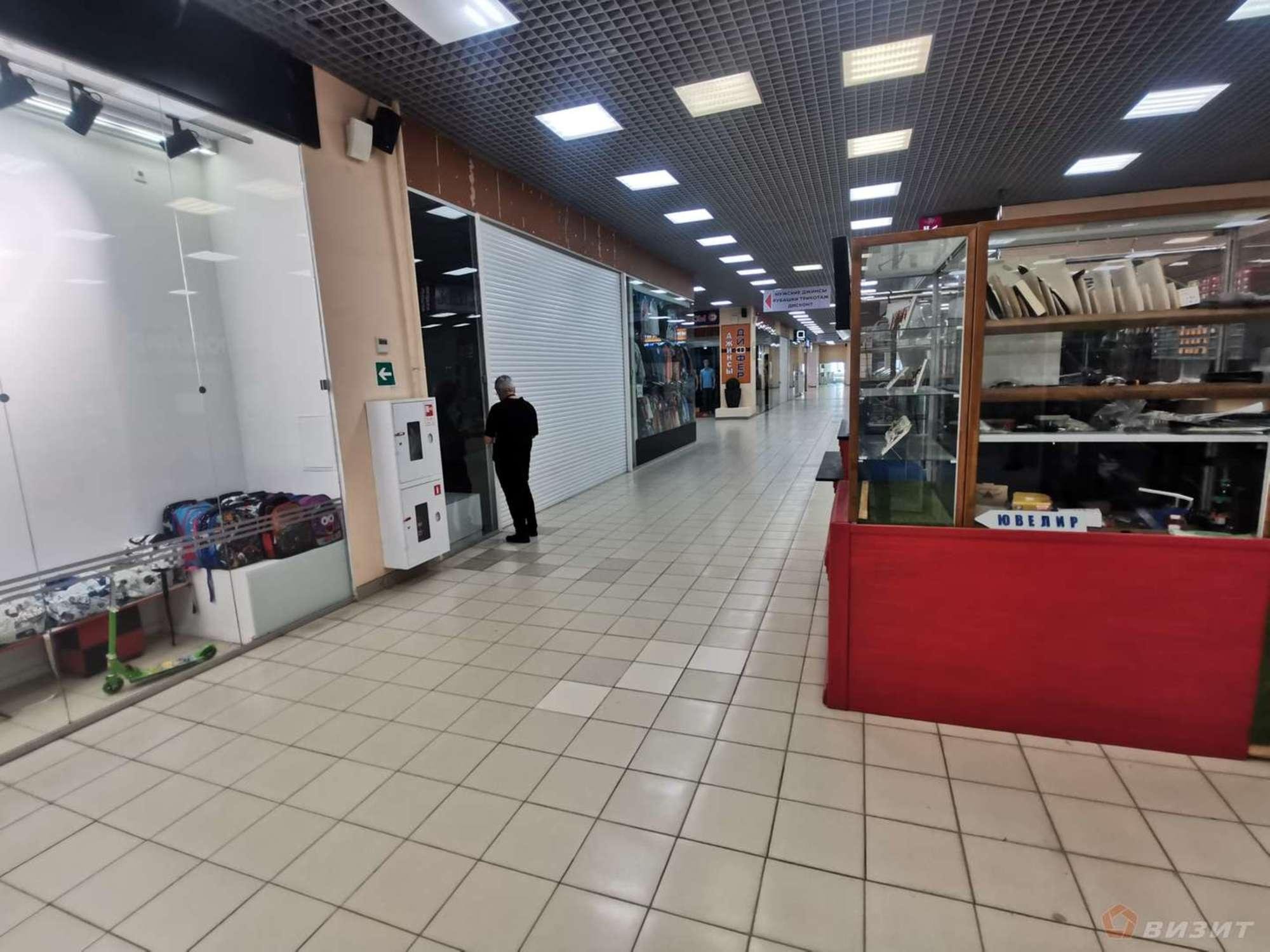 Сдать торговое помещение за 87 600 рублей на Заводское шоссе, 111