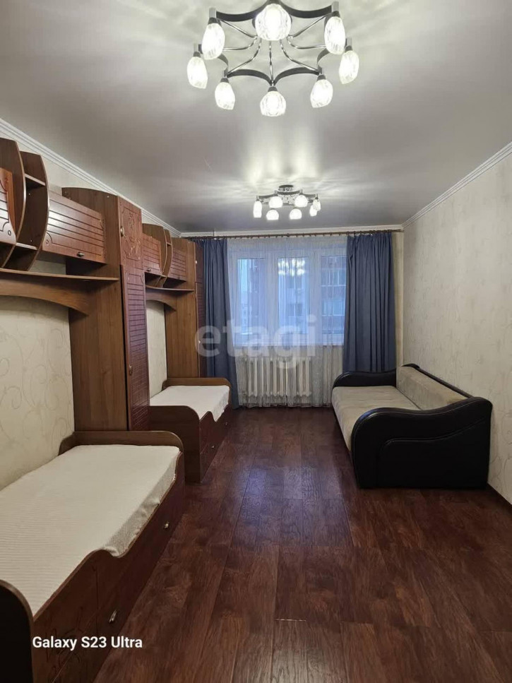 3-комн квартира Депутатская, 80/2