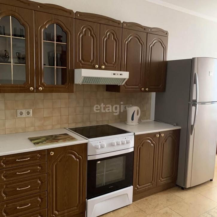 2-комн квартира Максима Горького, 68