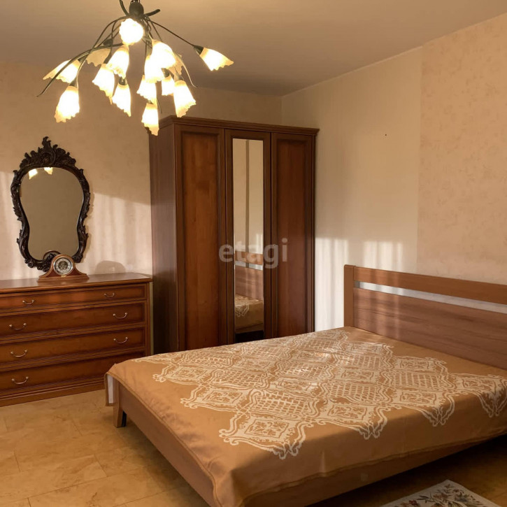 2-комн квартира Максима Горького, 68