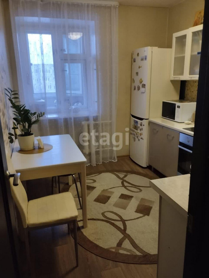 2-комн квартира Ватутина, 51