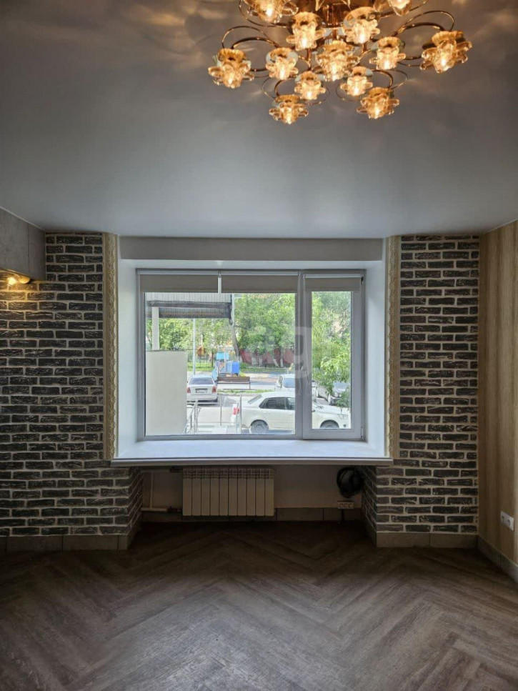 1-комн квартира Мельникайте, 80